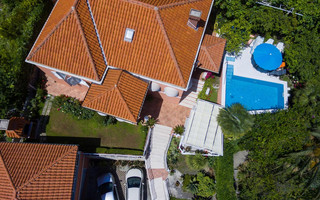 Villa with Pool and Garden near Beach in Mlini
