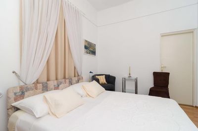 Villa with Pool and Garden near Beach in Mlini