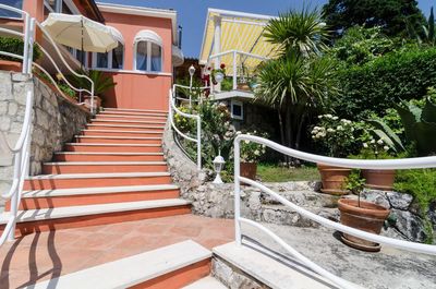 Villa with Pool and Garden near Beach in Mlini