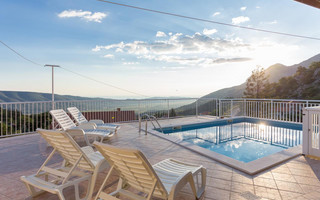 Charming Holiday House with Pool in Konavle