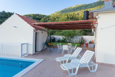 Charming Holiday House with Pool in Konavle