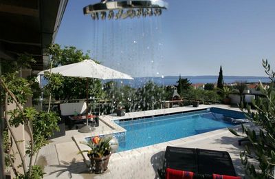 Modern 5 Bedroom Villa with Beautiful Garden and Pool in Ciovo near Trogir