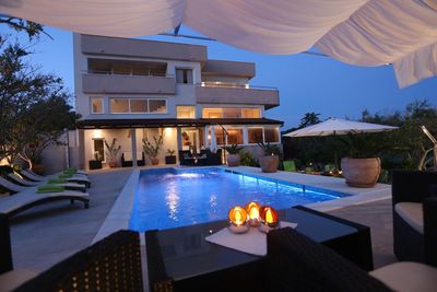 Modern 5 Bedroom Villa with Beautiful Garden and Pool in Ciovo near Trogir