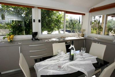 Modern 5 Bedroom Villa with Beautiful Garden and Pool in Ciovo near Trogir