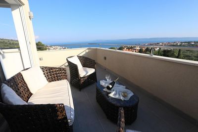 Modern 5 Bedroom Villa with Beautiful Garden and Pool in Ciovo near Trogir