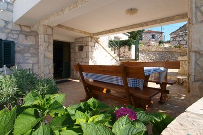 Charming 5 Bedroom Holiday House with Private Pool in Razanj