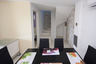 Charming 5 Bedroom Holiday House with Private Pool in Razanj