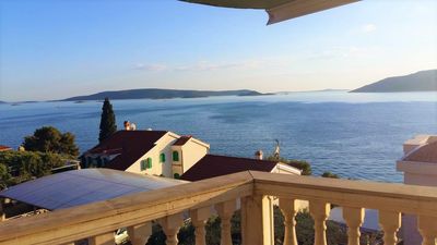 Holiday House with Pool and Sea View in Okrug Ciovo