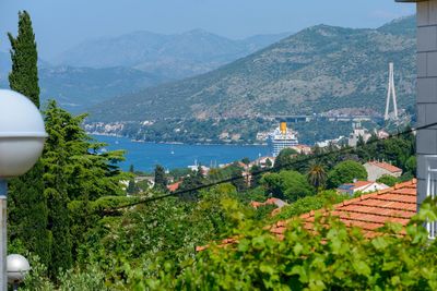 Spacious Dubrovnik Holiday Villa with Amazing Garden and Pool