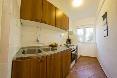 Beautiful 3 Bedroom Holiday House near the Beach in Sumartin Island Brac