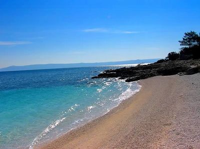 Beautiful 3 Bedroom Holiday House near the Beach in Sumartin Island Brac