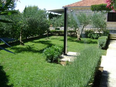 Beautiful 3 Bedroom Holiday House near the Beach in Sumartin Island Brac