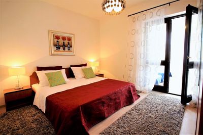Spacious 4 Bedroom Holiday House with Private Pool near Trogir