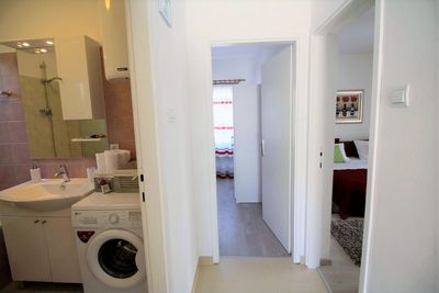 Spacious 4 Bedroom Holiday House with Private Pool near Trogir