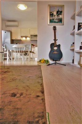 Spacious 4 Bedroom Holiday House with Private Pool near Trogir
