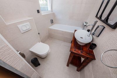 Holiday Villa with Pool and Jacuzzi near Split and Trogir