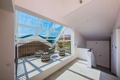 Holiday Villa with Pool and Jacuzzi near Split and Trogir