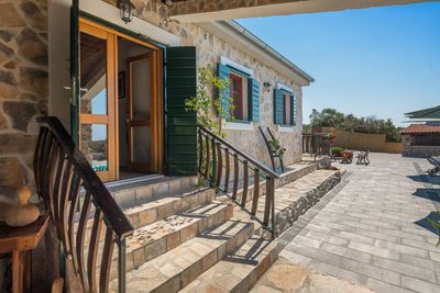Beautiful Stone Holiday Villa with Pool and Gorgeous Sea Views