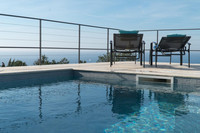 Charming Authentic Holiday House with Sea View and Pool Island Vis