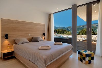 Luxury Sea View Villa with Pool Sauna Jacuzzi and Fitness near the Beach island Korcula