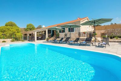 Beautiful Stone Holiday Villa with Pool and Gorgeous Sea Views Rogoznica