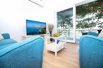 Beachfront Holiday House in Kanica with Beautiful Yard and Sea Views