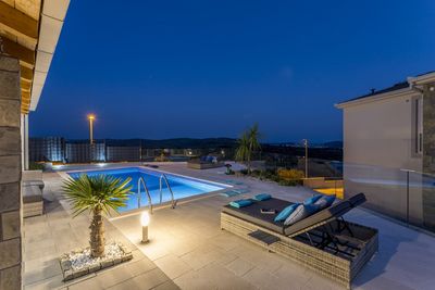 Amazing 3 Bedrooms Villa with Heated Pool and Beautiful Views above Rogoznica 