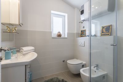 Amazing 3 Bedrooms Villa with Heated Pool and Beautiful Views above Rogoznica 