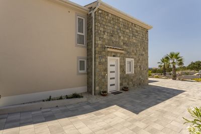 Amazing 3 Bedrooms Villa with Heated Pool and Beautiful Views above Rogoznica 