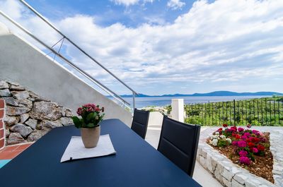 Adorable Seafront Family Villa with Pool Dubrovnik and Peljesac area