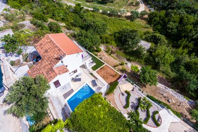 Adorable Seafront Family Villa with Pool Dubrovnik and Peljesac area