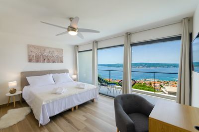 Luxury Sea View Villa with Pool in Crikvenica