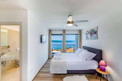 Luxury Sea View Villa with Pool in Crikvenica