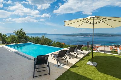 Luxury Sea View Villa with Pool in Crikvenica