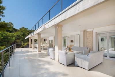 Exclusive Luxury Villa with Private Beach near Town Hvar 