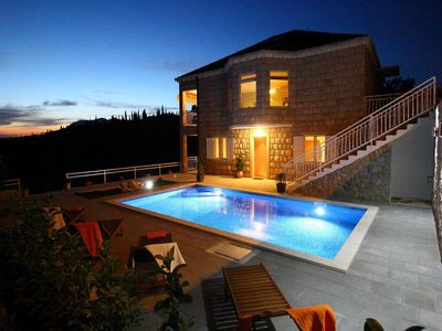 Stone House with Large Yard and Swimming Pool Konavle