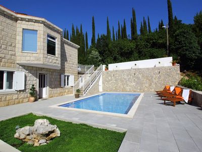 Stone House with Large Yard and Swimming Pool Konavle
