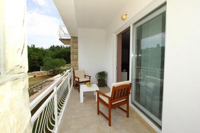 Stone House with Large Yard and Swimming Pool Konavle