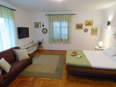 Holiday House with Pool for 10 Guests in Razanj; Rogoznica Riviera