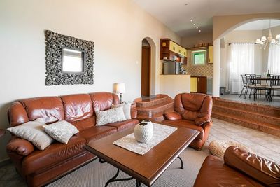 Beautiful Three Bedroom House with Swimming Pool near Trogir