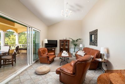 Beautiful Three Bedroom House with Swimming Pool near Trogir