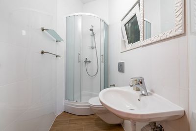 Beautiful Three Bedroom House with Swimming Pool near Trogir