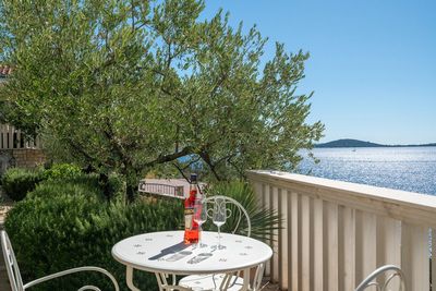 Beautiful Three Bedroom House with Swimming Pool near Trogir