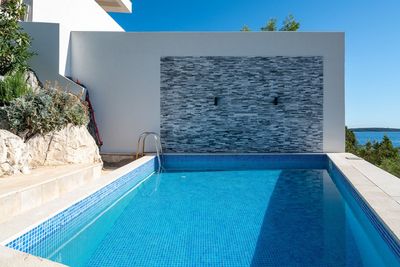 Beautiful 6 Bedrooms Beach Villa with Pool near Trogir