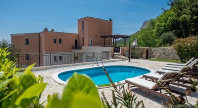 High Standard Villa with Indoor and Outdoor Pools near Split