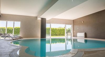 High Standard Villa with Indoor and Outdoor Pools near Split
