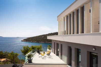 Luxury Villa with Pool in front of the Beach near Vinisce