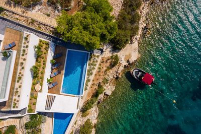 Luxury Villa with Pool in front of the Beach near Vinisce