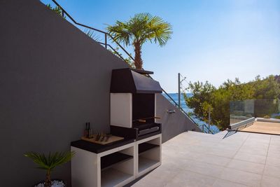Luxury Villa with Pool in front of the Beach near Vinisce