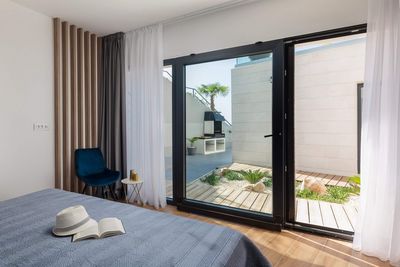 Luxury Villa with Pool in front of the Beach near Vinisce